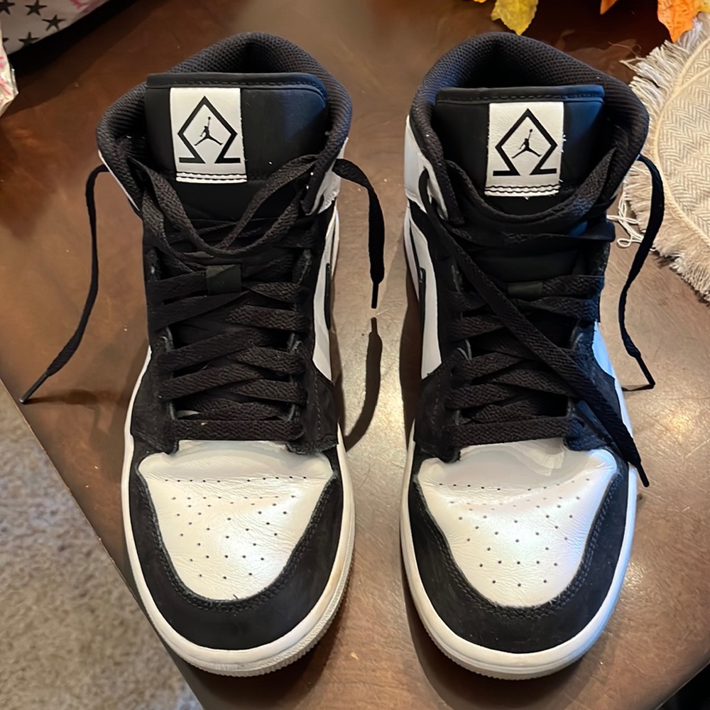 Nike Air Jordan 1